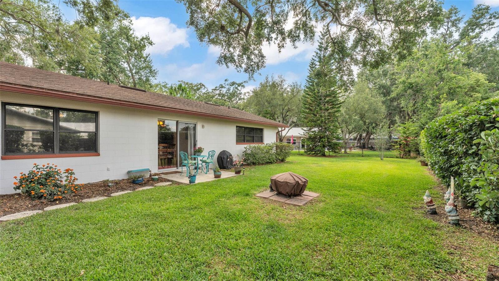 Image 38 of 47 For 527 Duchess Drive