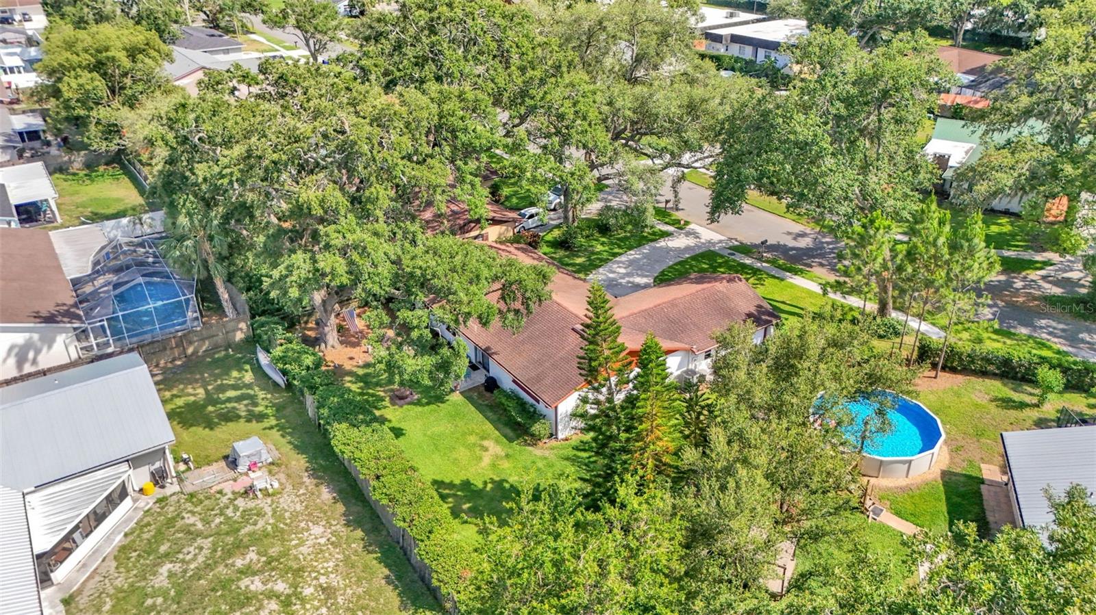 Image 43 of 47 For 527 Duchess Drive