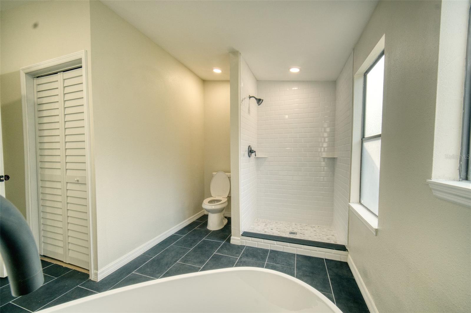 Image 13 of 32 For 4336 Portage Drive