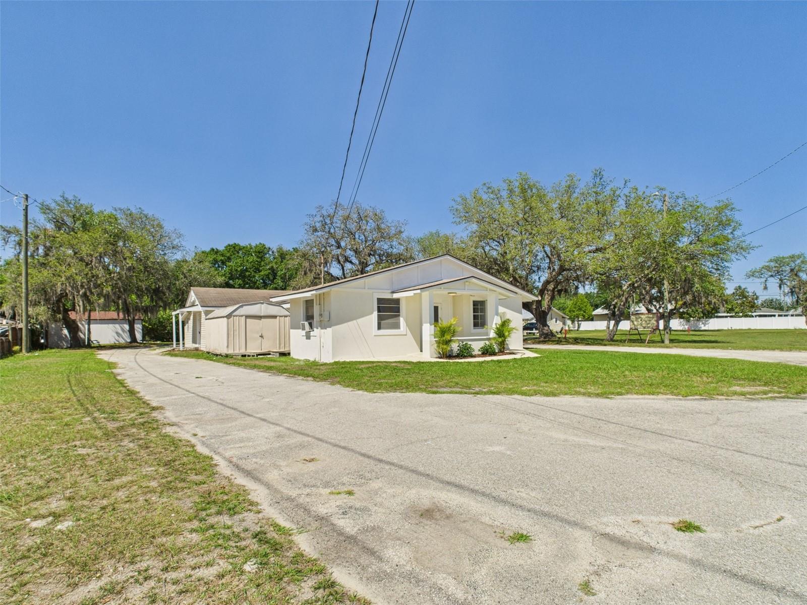 Image 63 of 78 For 1600 Derby Avenue