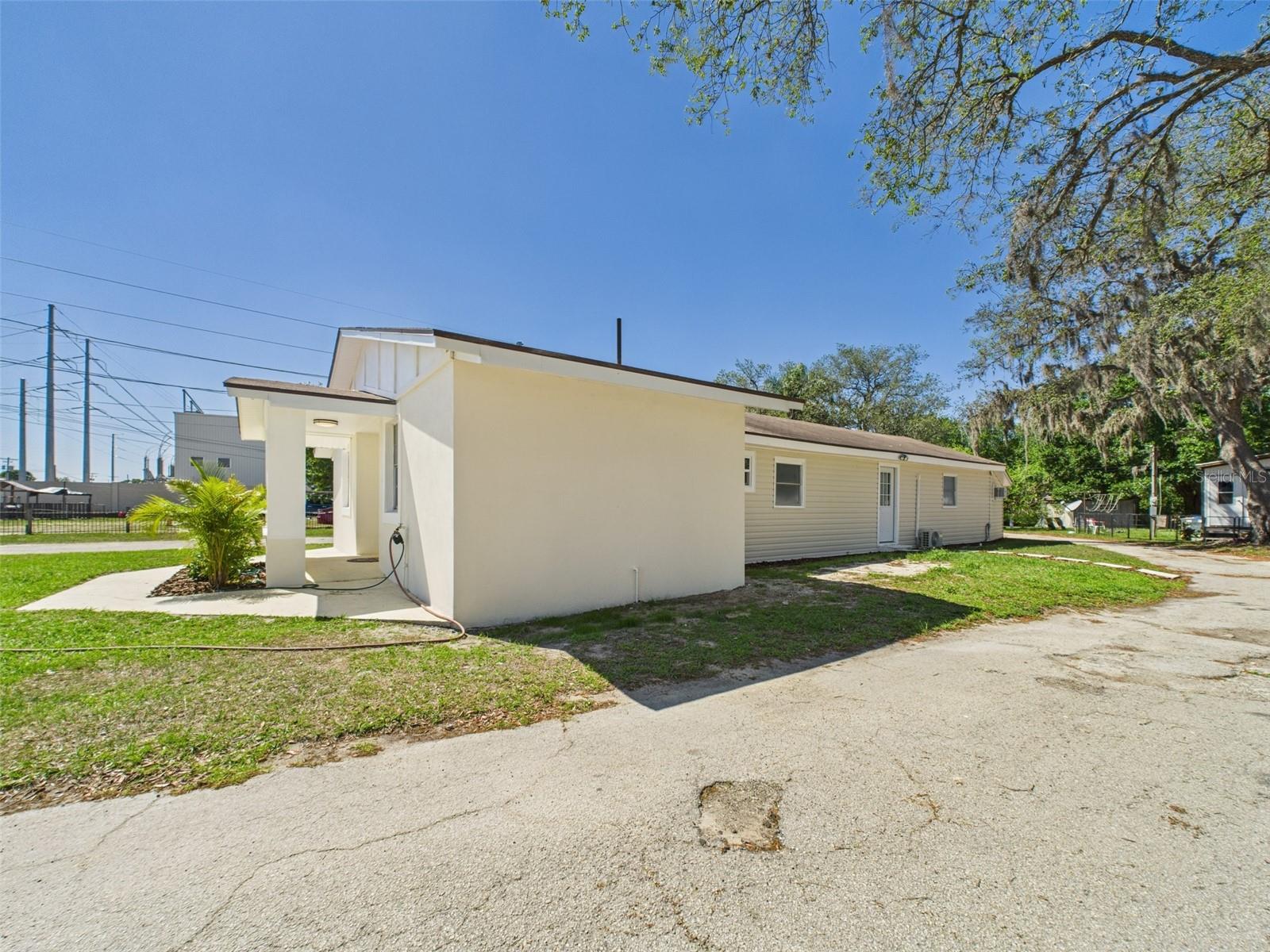 Image 69 of 78 For 1600 Derby Avenue