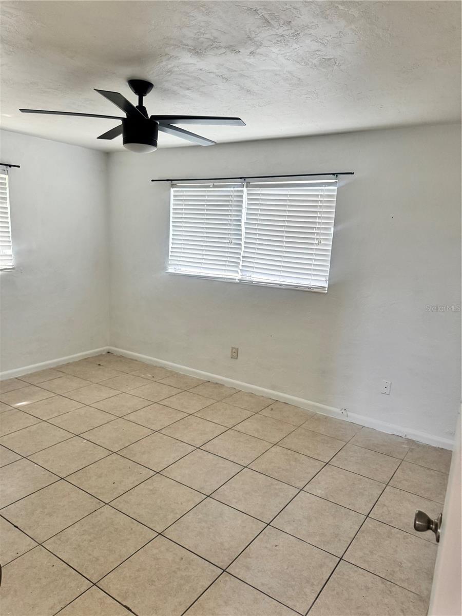 Image 10 of 41 For 21077 Gertrude Avenue