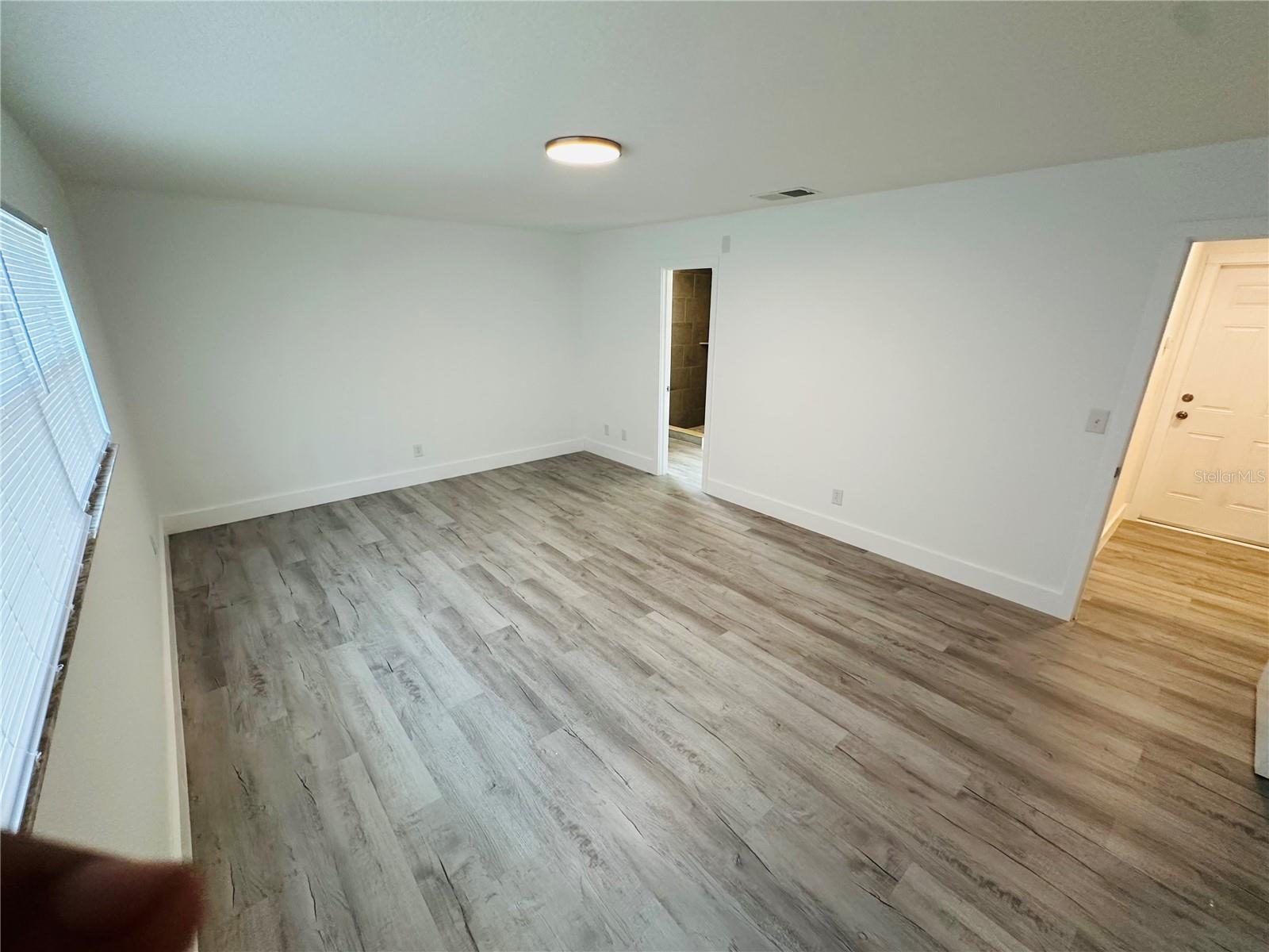 Image 10 of 15 For 655 Sanford Street
