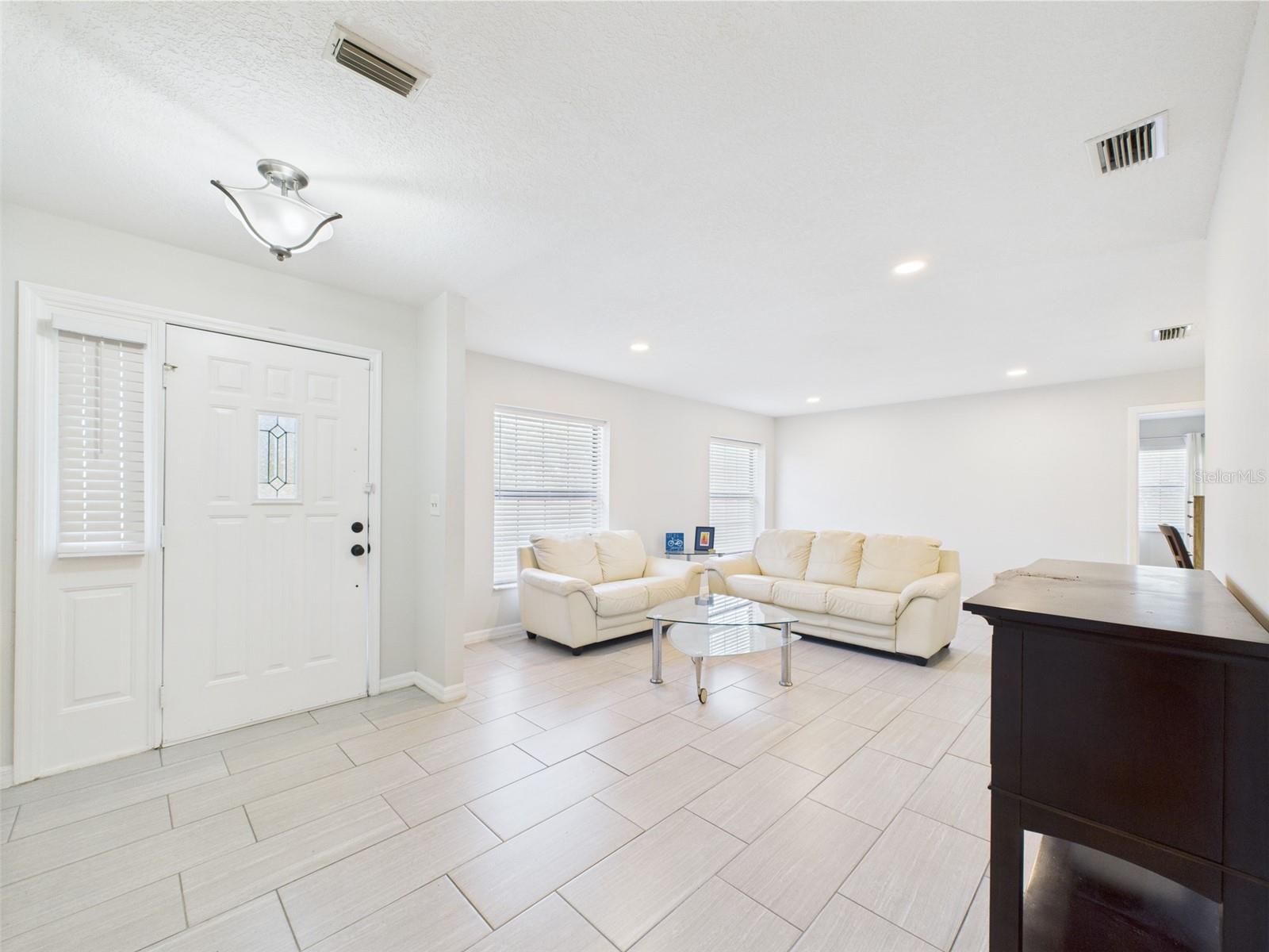 Image 4 of 100 For 14191 25th Avenue