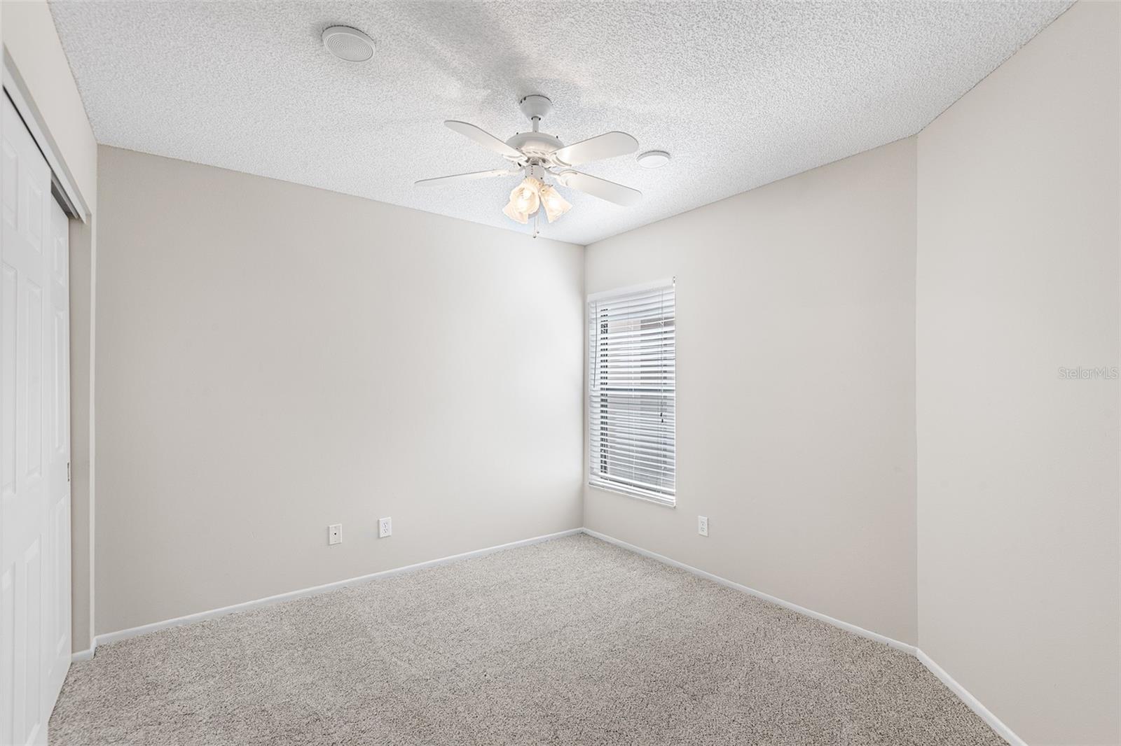 Image 13 of 22 For 703 Magnolia Place 703