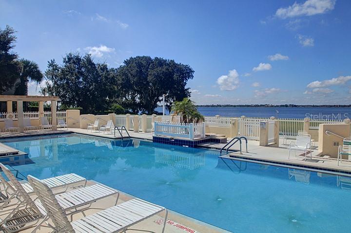 Image 21 of 22 For 703 Magnolia Place 703