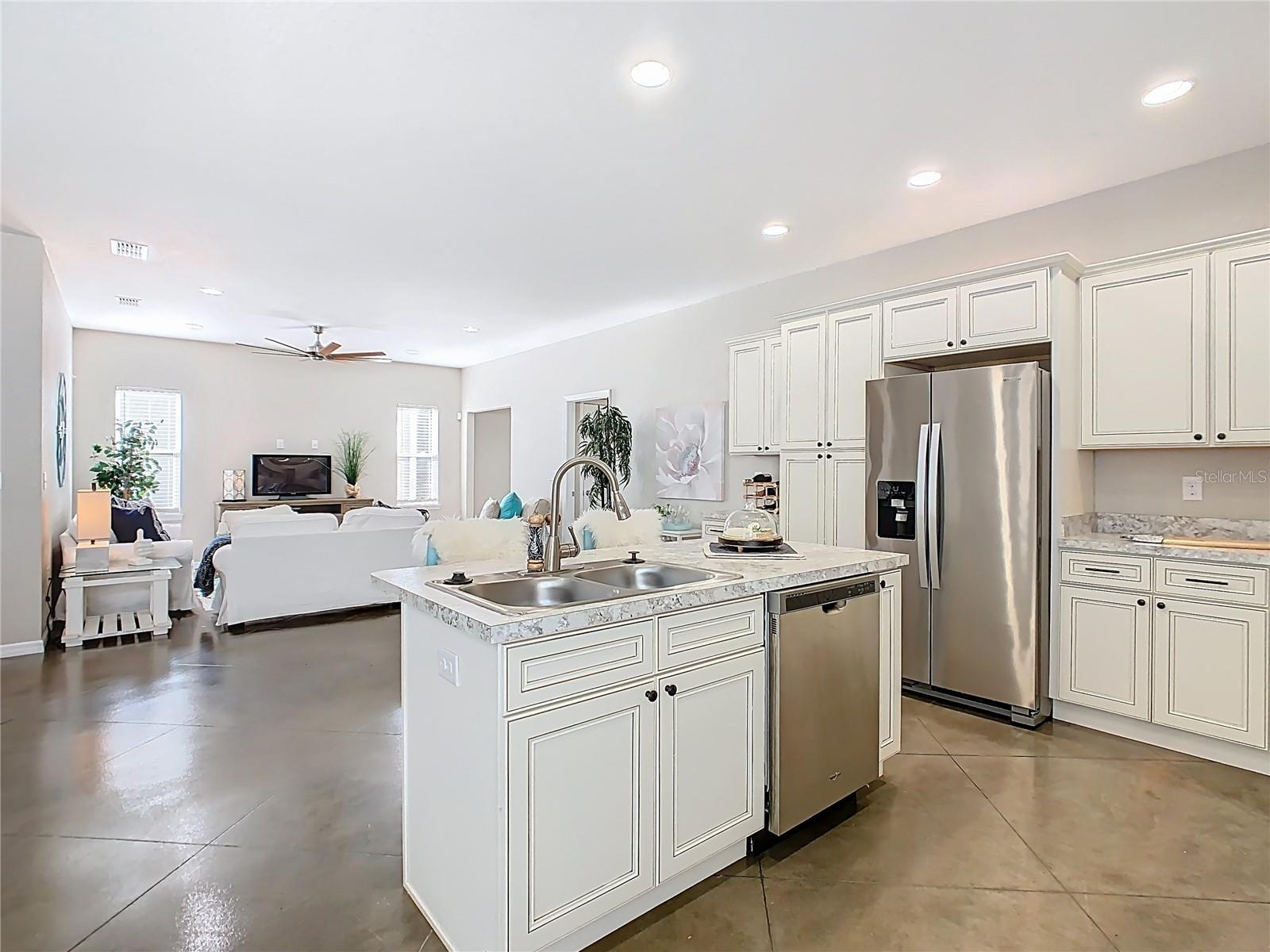 Image 19 of 56 For 481 Kensington View Drive
