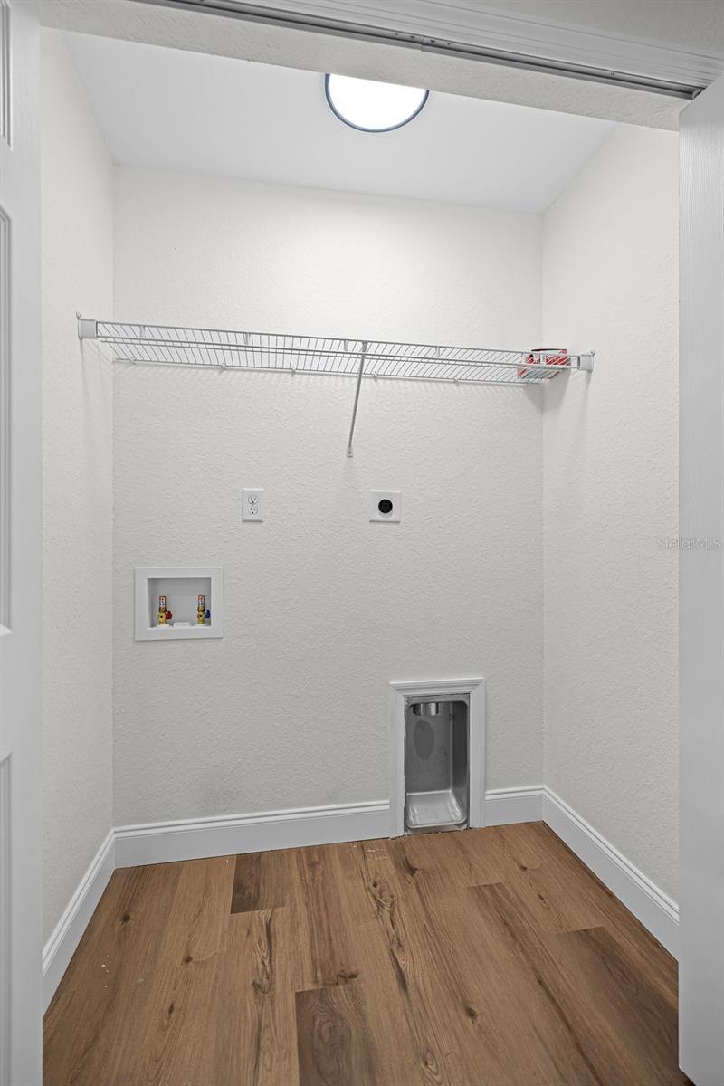 Image 12 of 20 For 2052 Elliott Street