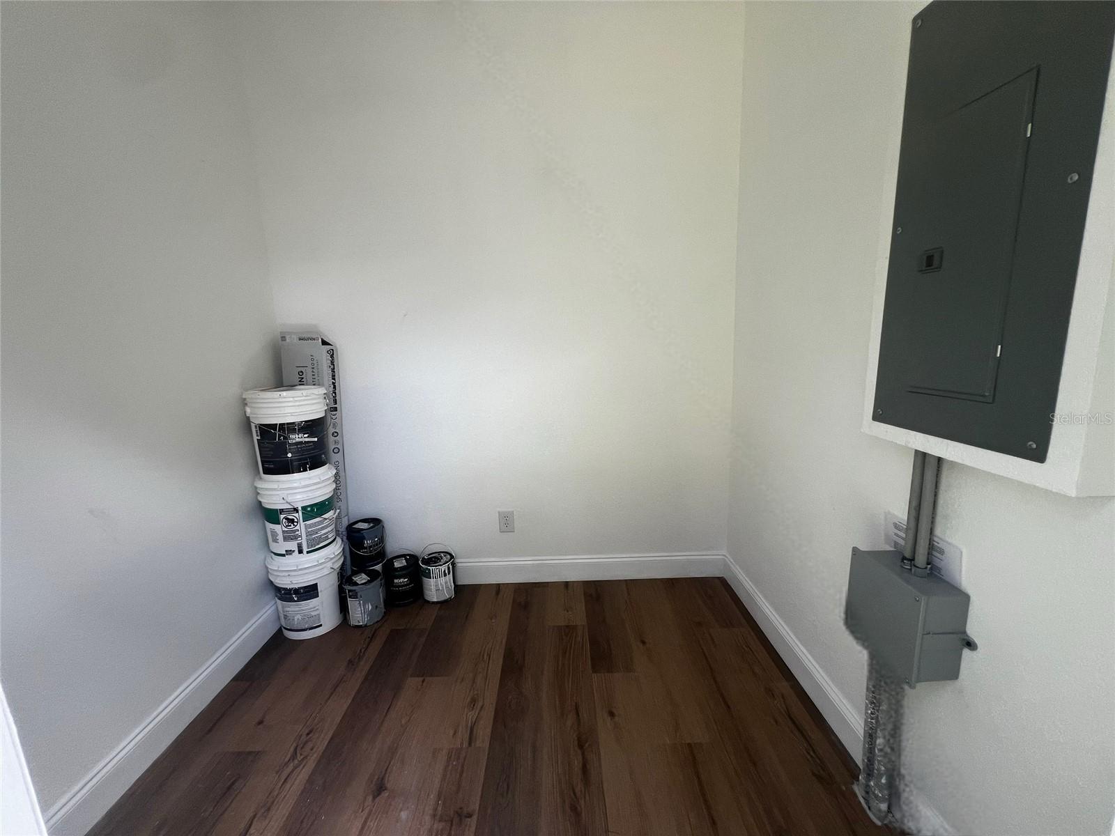 Image 20 of 20 For 2052 Elliott Street