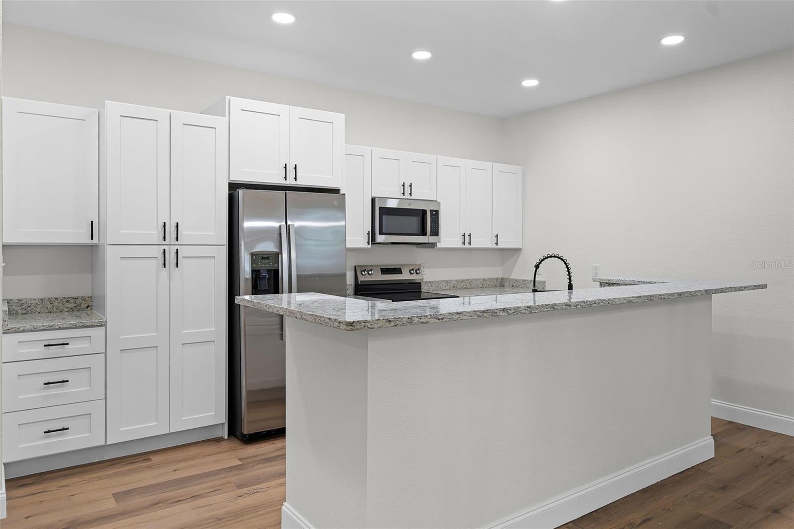 Image 3 of 20 For 2052 Elliott Street