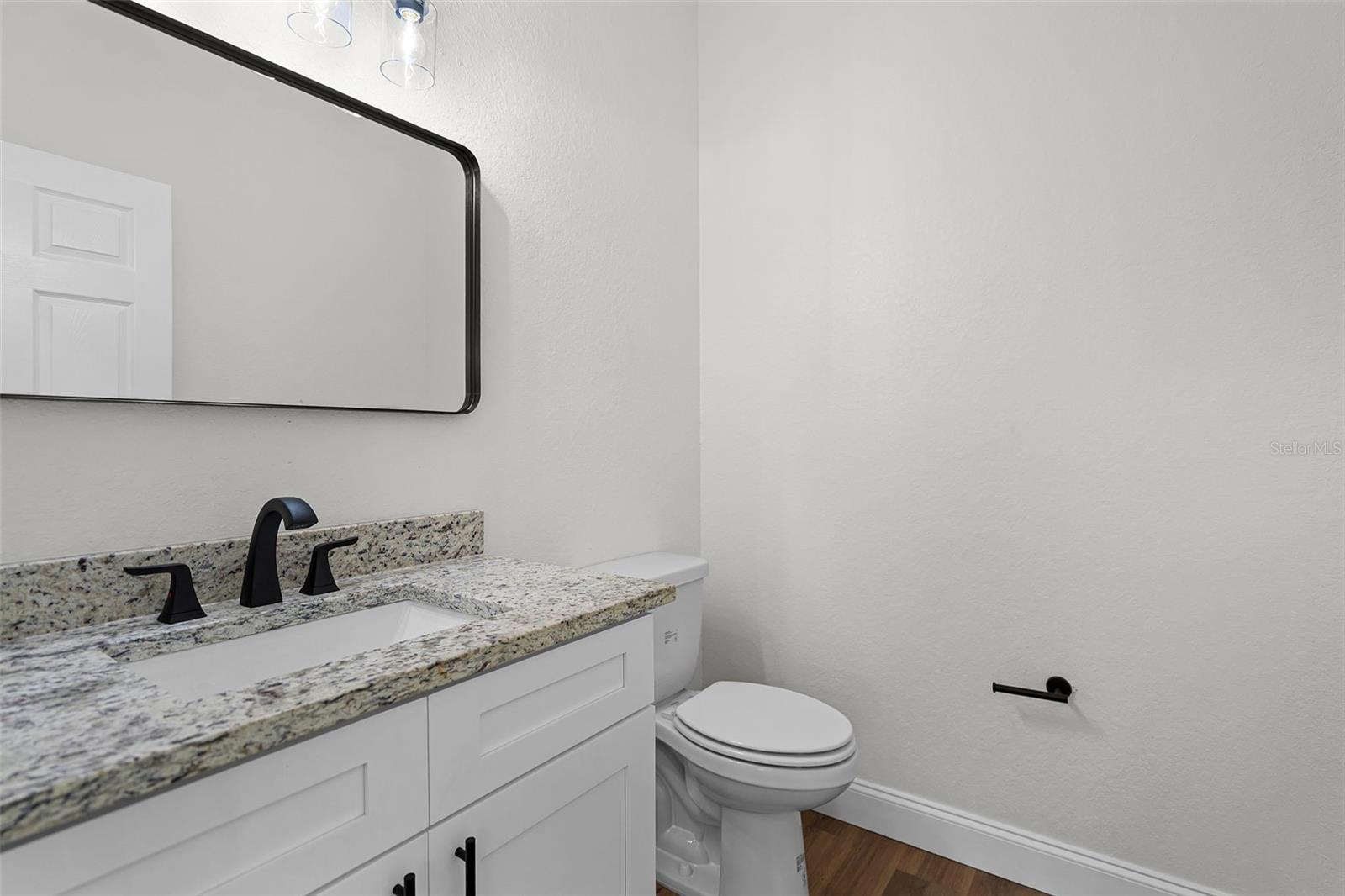 Image 7 of 20 For 2052 Elliott Street
