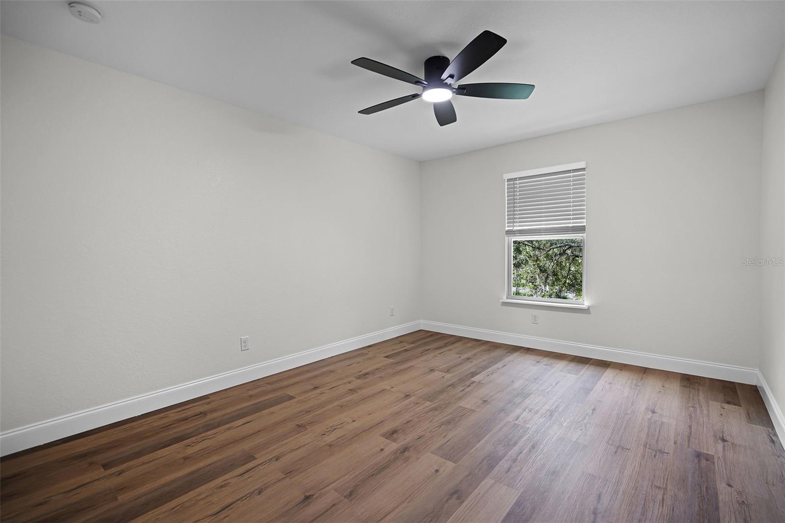 Image 9 of 20 For 2052 Elliott Street