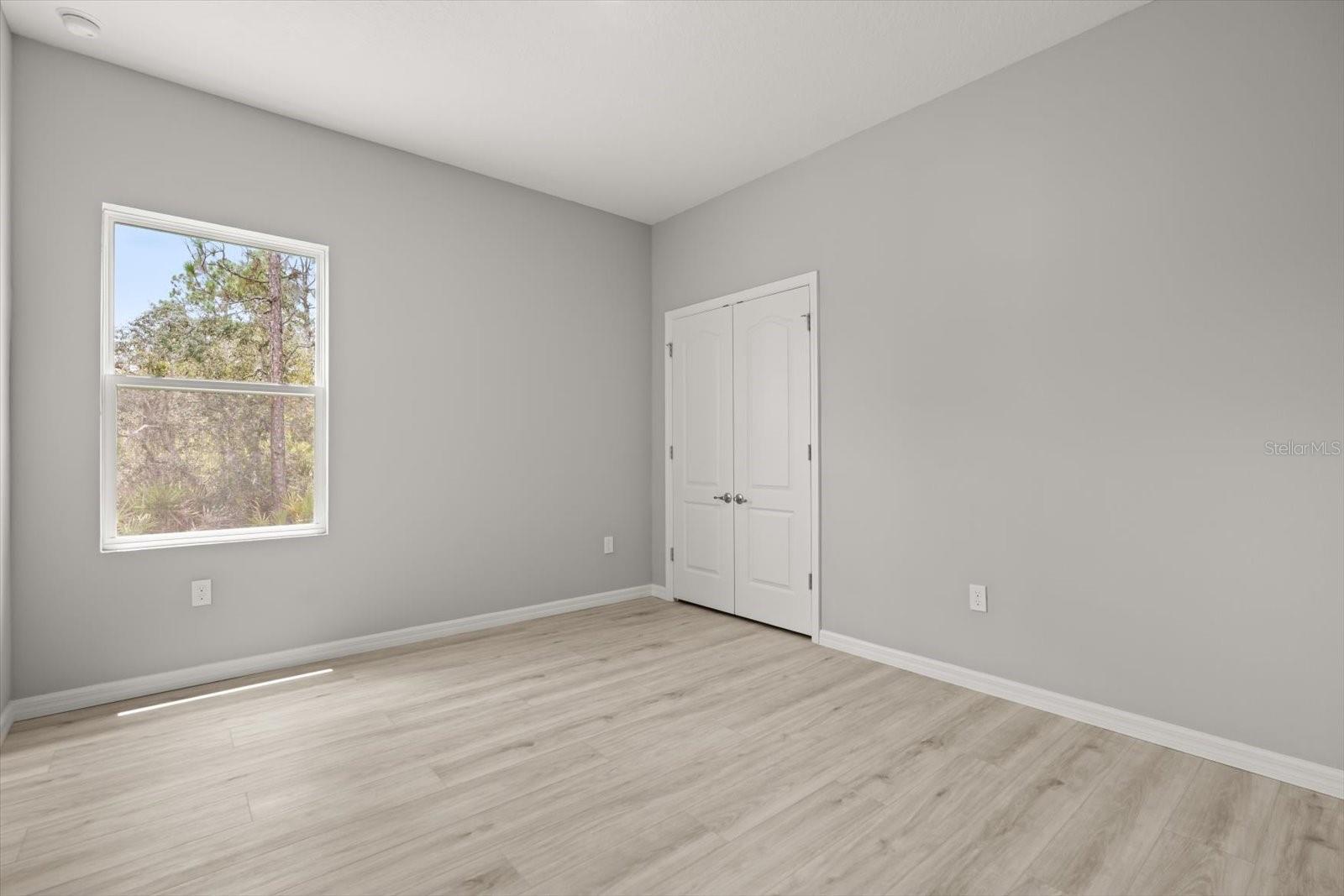 Image 17 of 31 For 4956 San Lorenzo Drive