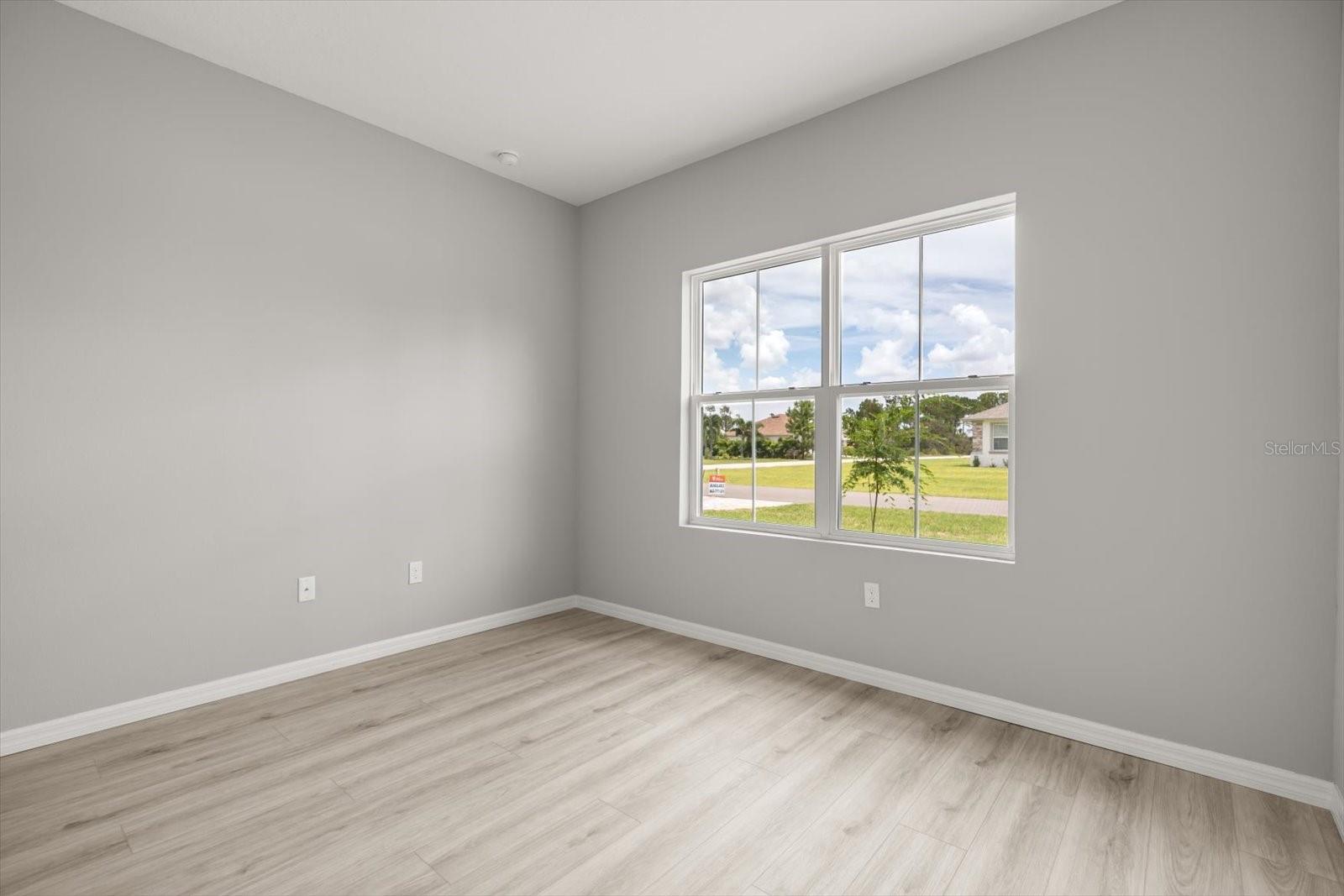 Image 22 of 31 For 4956 San Lorenzo Drive