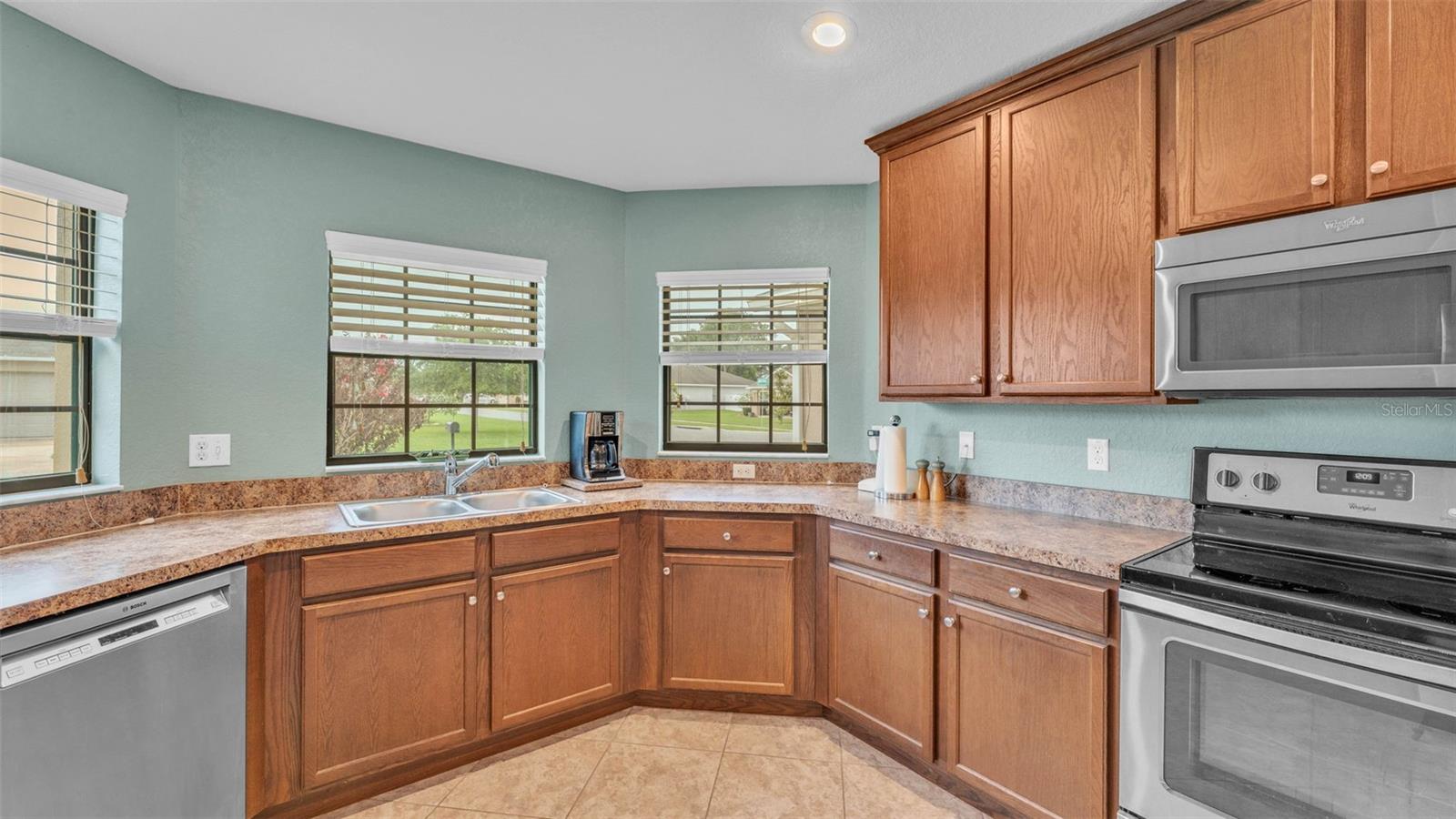 Image 20 of 39 For 1765 Kingsmill Drive