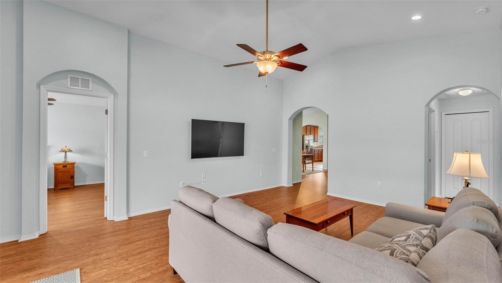 Image 24 of 39 For 1765 Kingsmill Drive