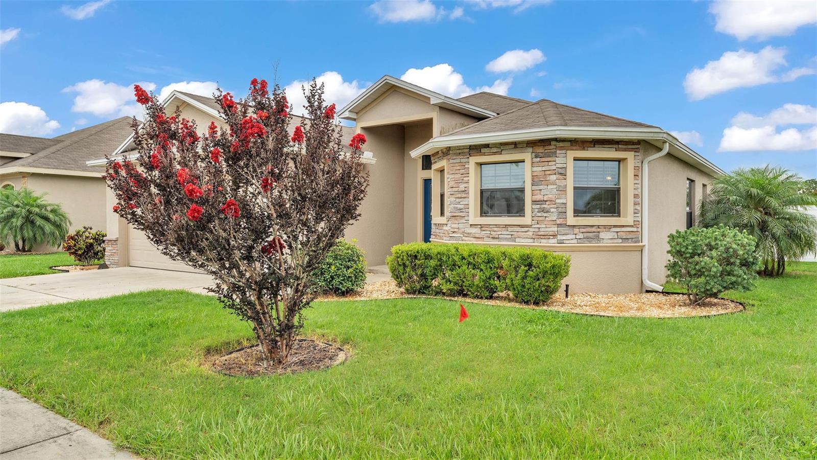 Image 4 of 39 For 1765 Kingsmill Drive