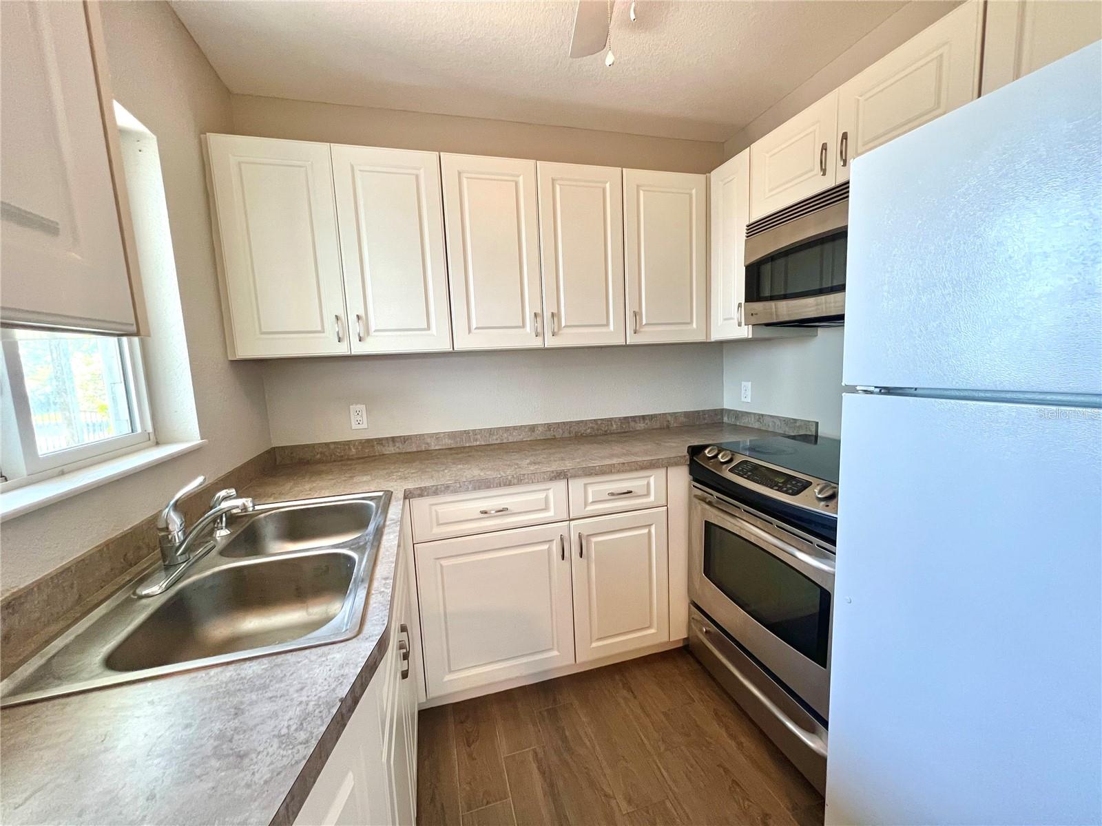 Image 10 of 22 For 2802 W Lk Eloise Dr