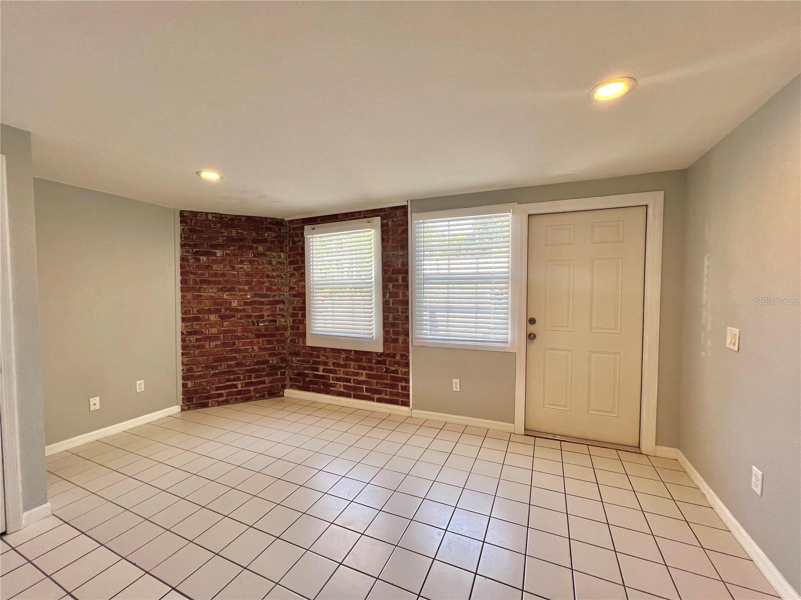 Image 6 of 22 For 2802 W Lk Eloise Dr