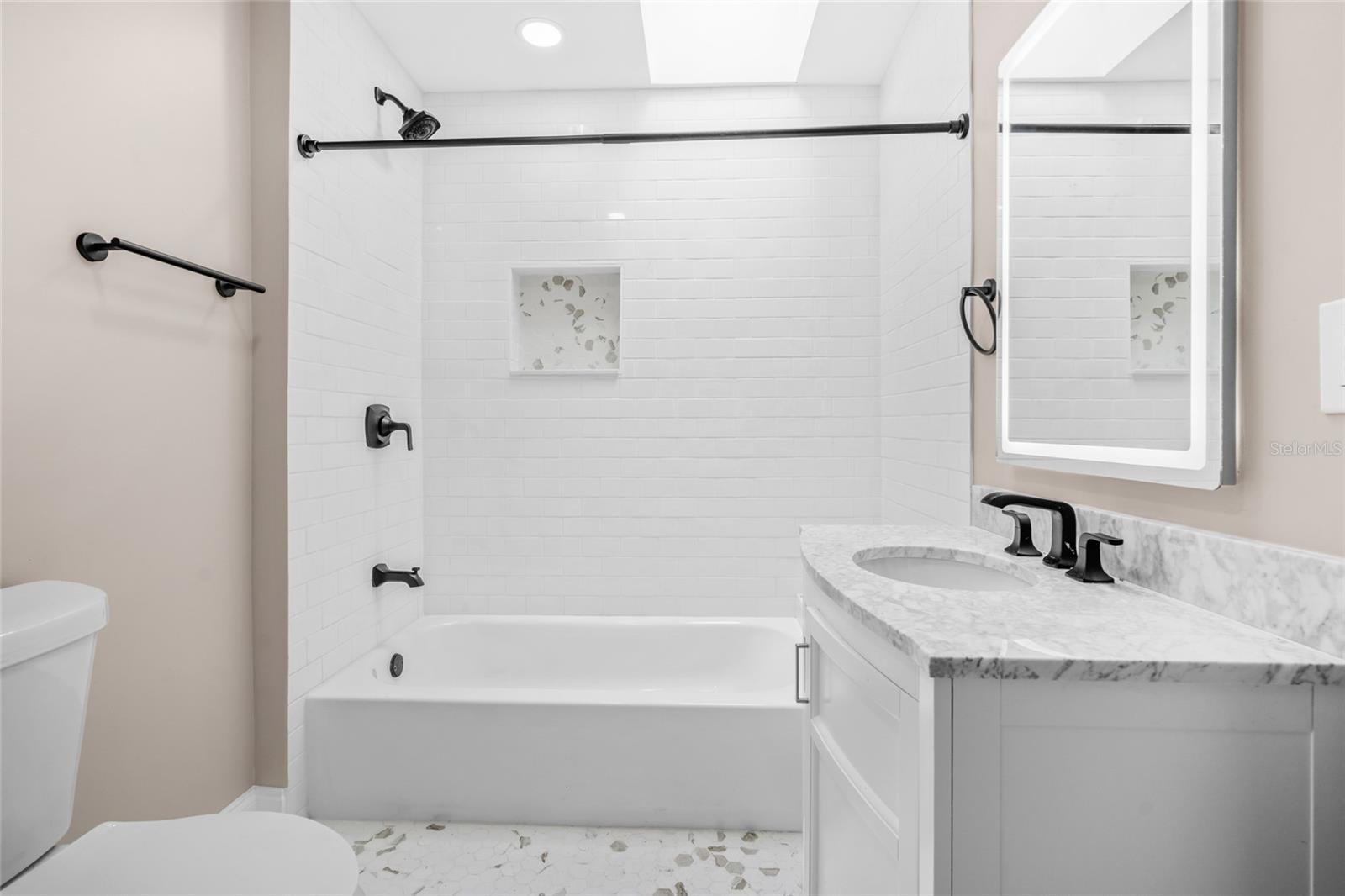 Listing photo id 22 for 3620 Tampa Circle