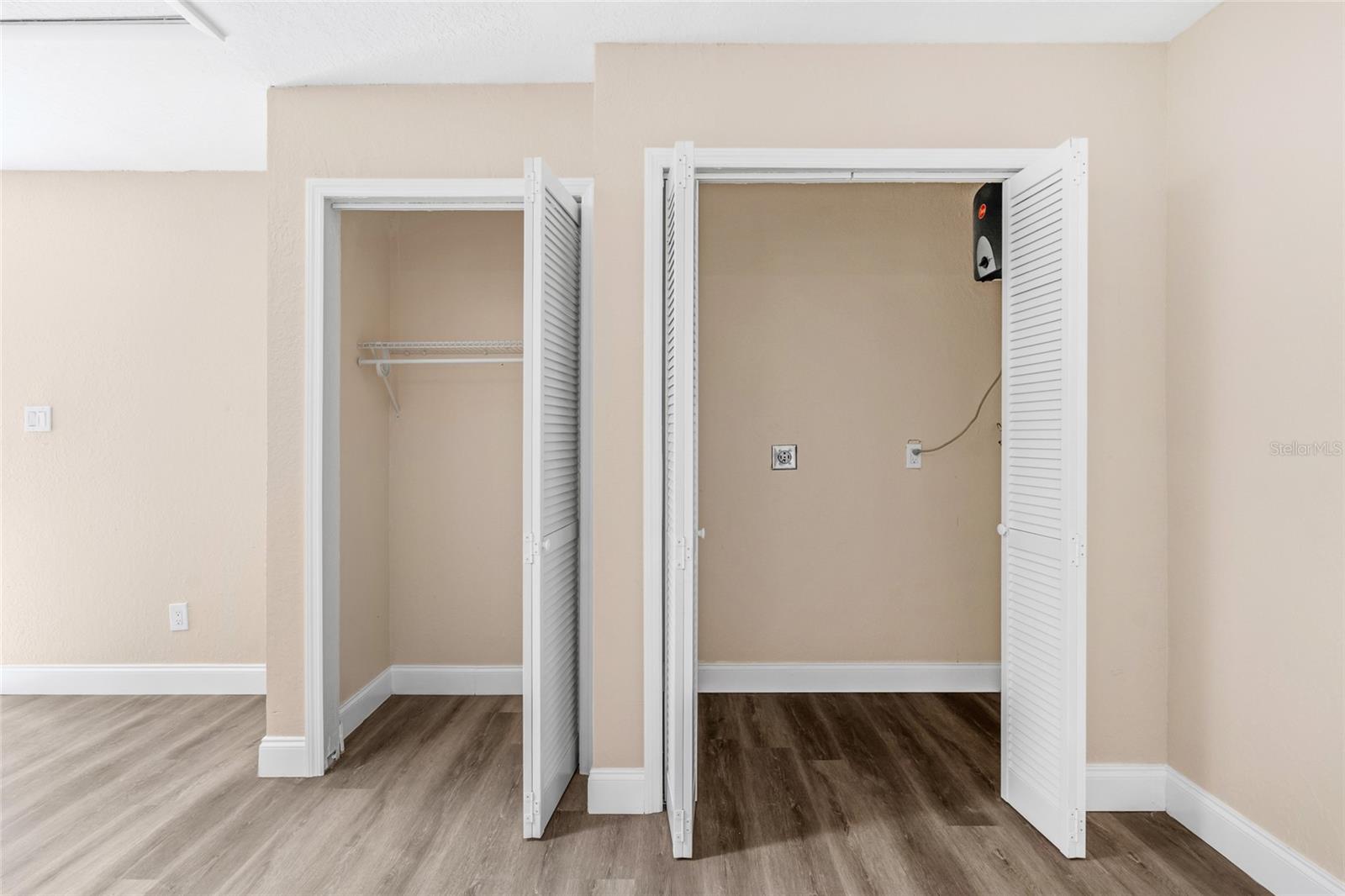 Listing photo id 37 for 3620 Tampa Circle