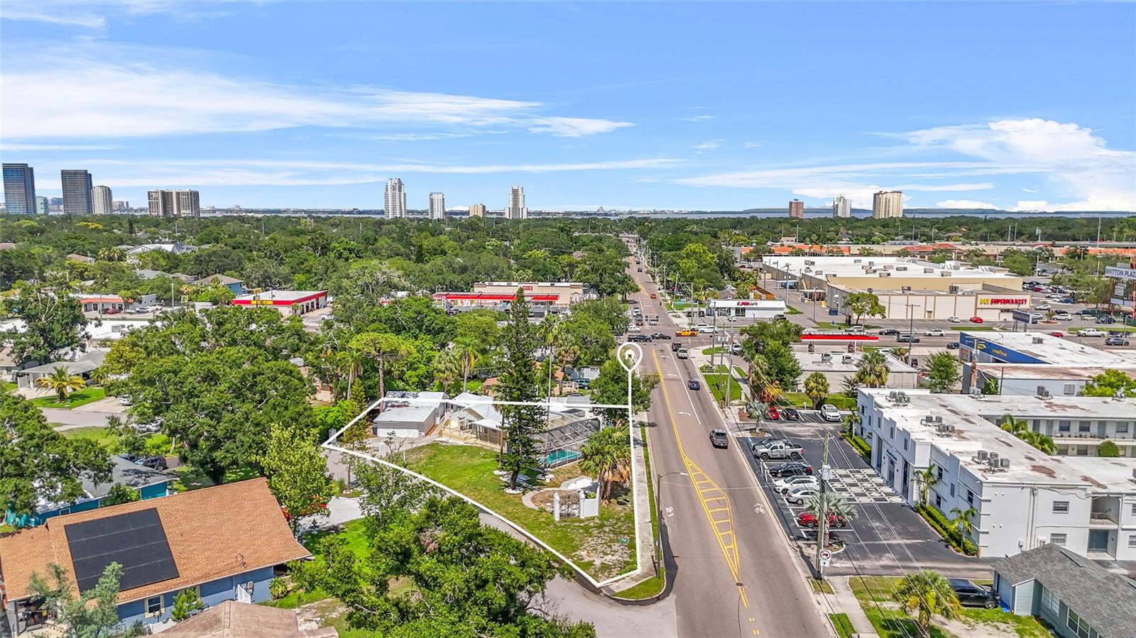 Listing photo id 40 for 3620 Tampa Circle