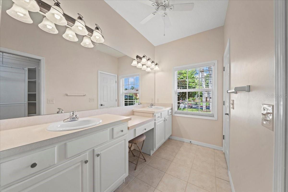Image 16 of 82 For 4254 Berwick Drive