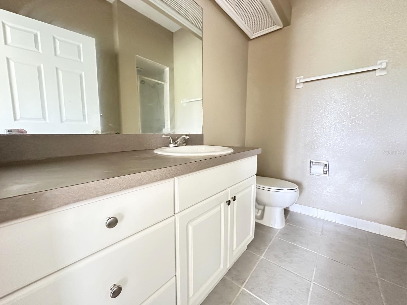 Image 15 of 25 For 1003 Eagle Pond Drive 1003