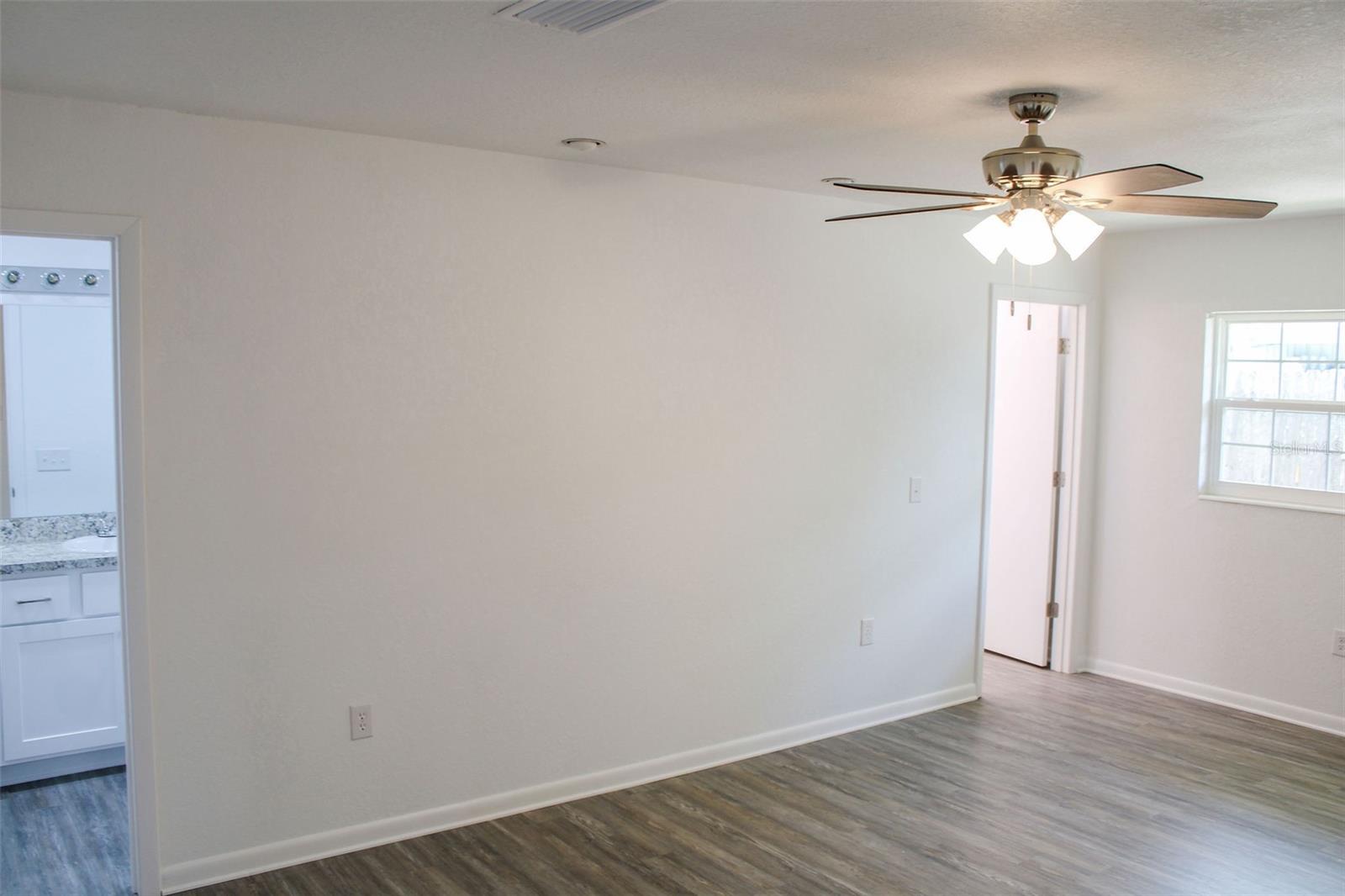 Image 15 of 28 For 1476 Avenue F Ne