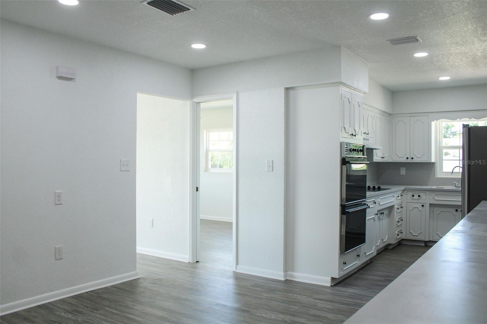 Image 6 of 28 For 1476 Avenue F Ne