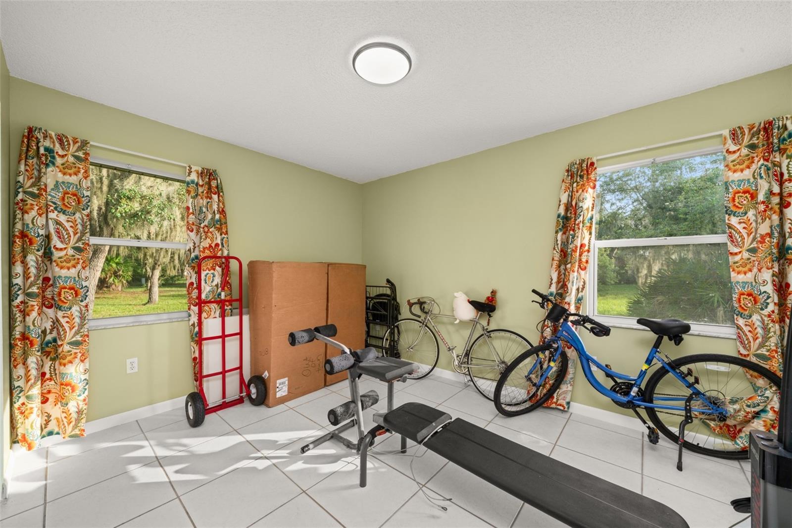 Image 20 of 31 For 6032 Candler Terrace