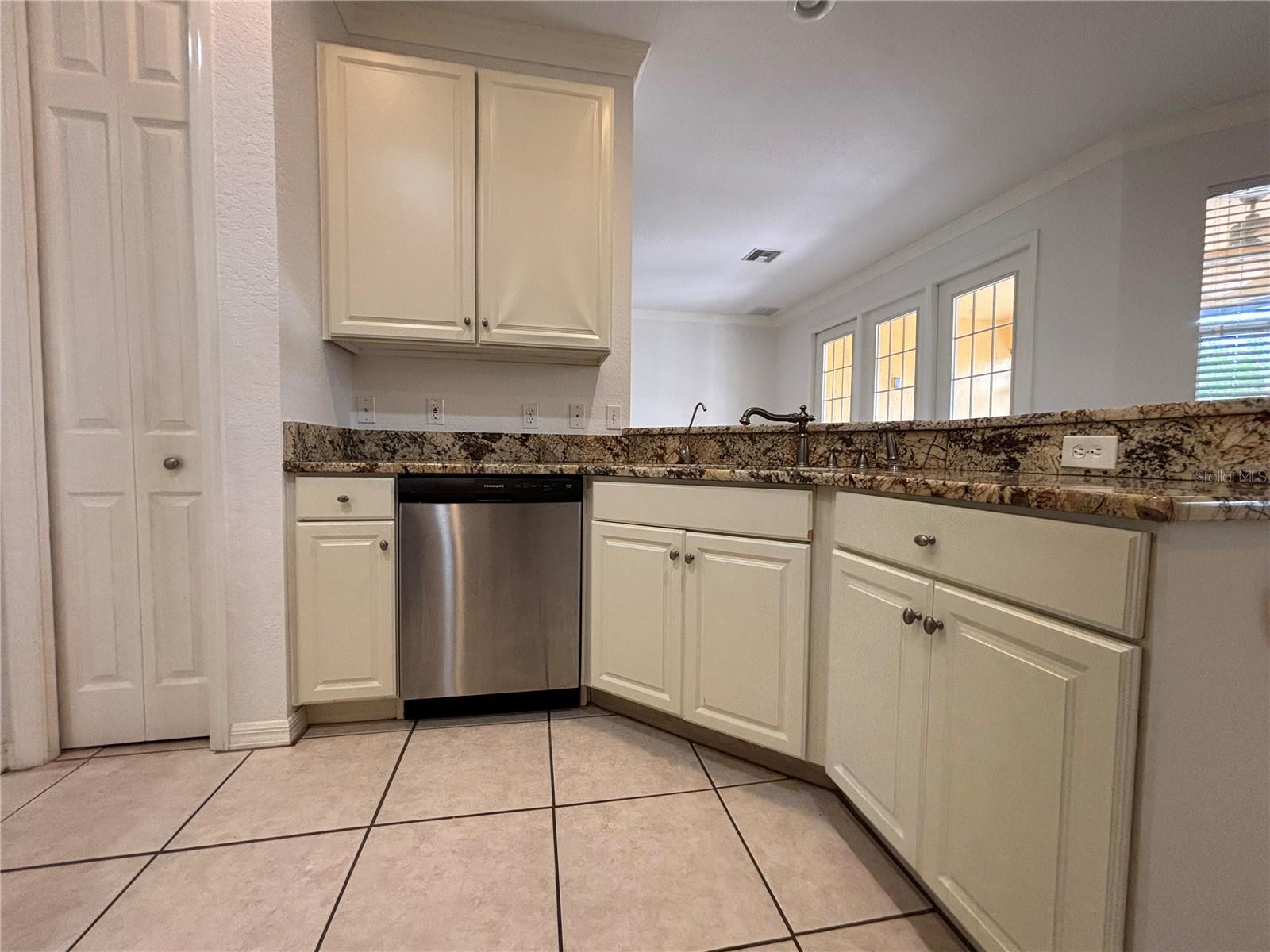 Image 9 of 65 For 4469 Turnberry Lane