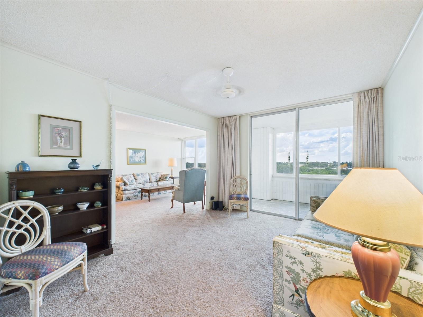 Image 16 of 65 For 700 Mirror Terrace Nw 702