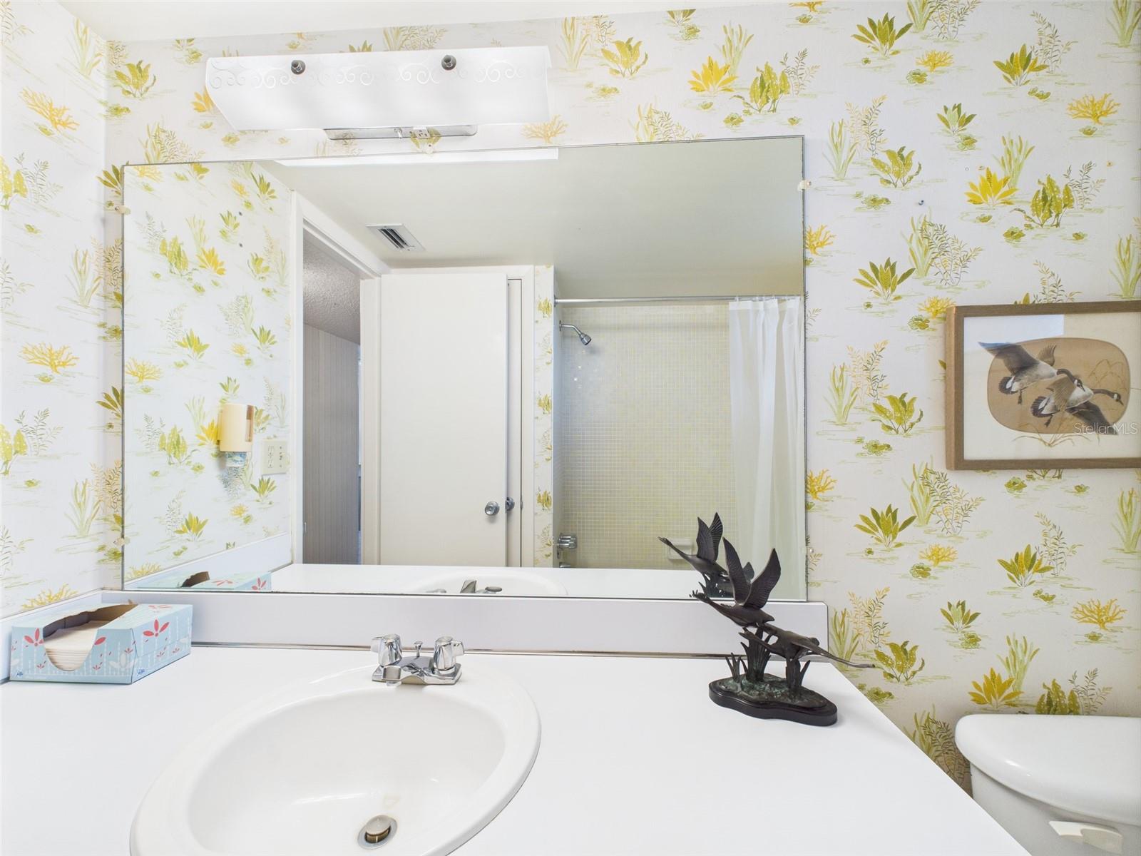 Image 22 of 65 For 700 Mirror Terrace Nw 702