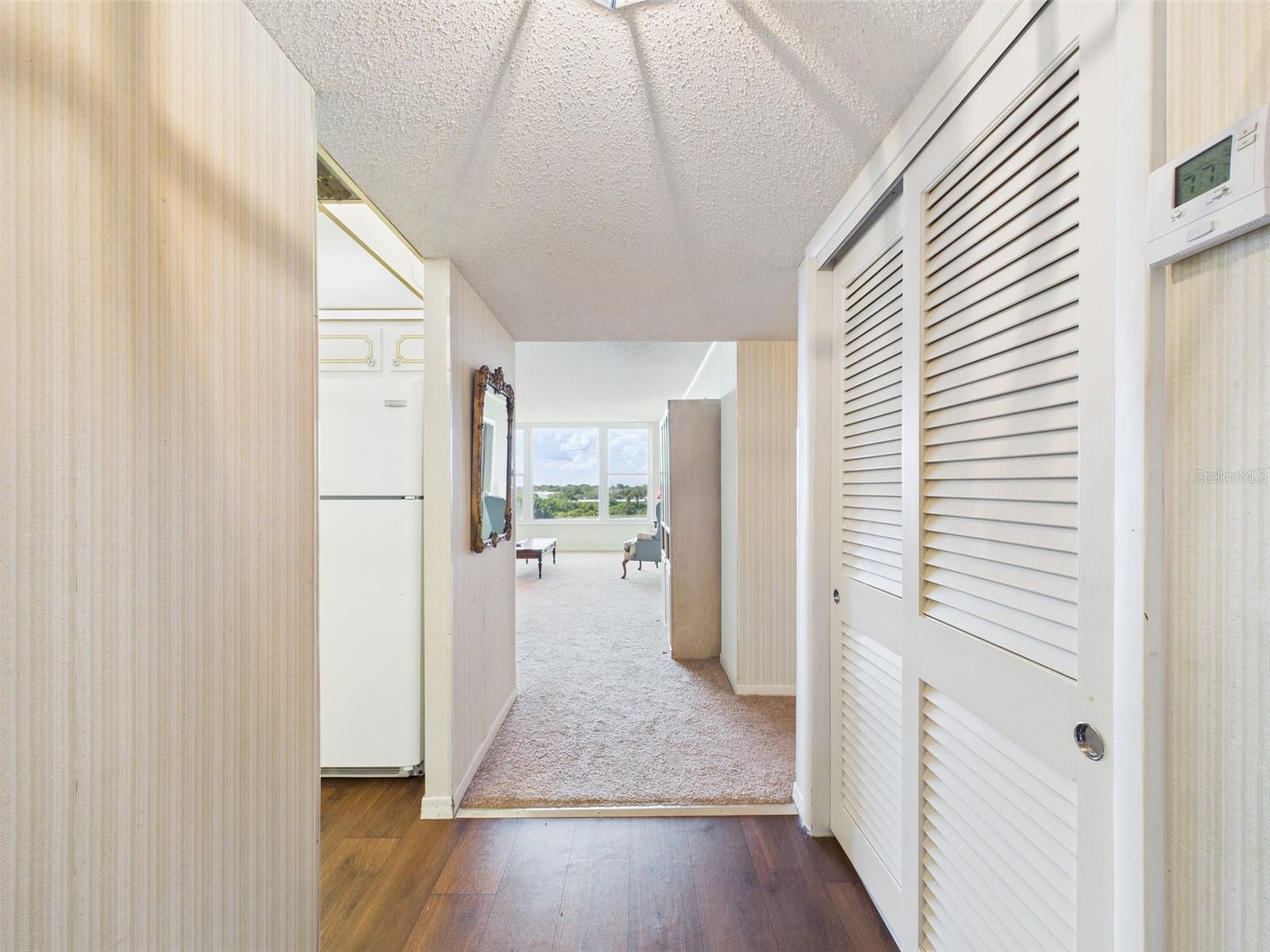 Image 5 of 65 For 700 Mirror Terrace Nw 702
