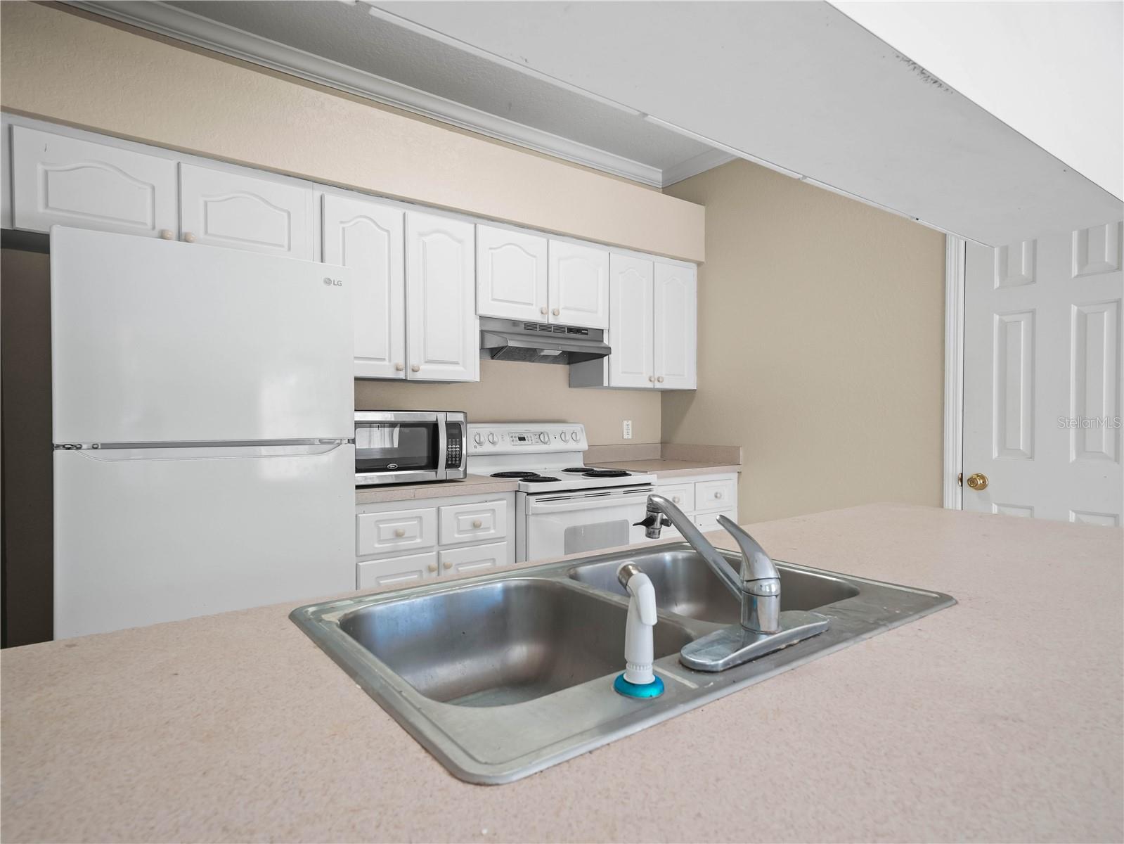 Image 9 of 36 For 1102 Eagle Pond Drive 1102