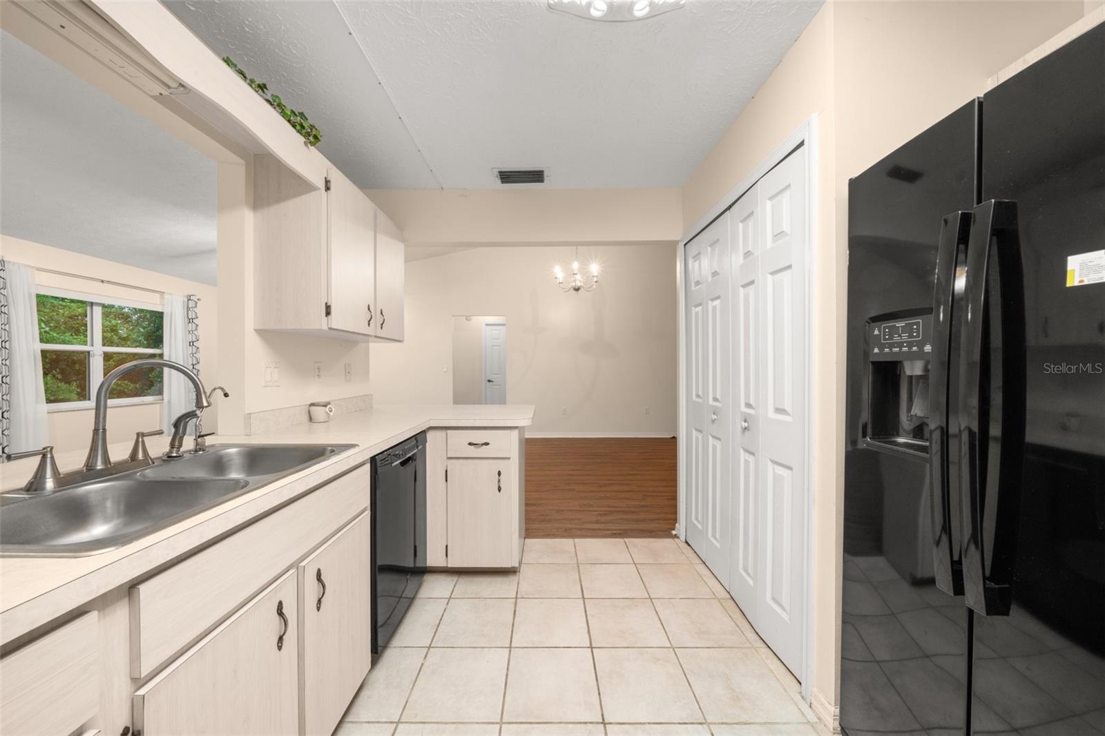 Image 15 of 63 For 2706 Monza Drive