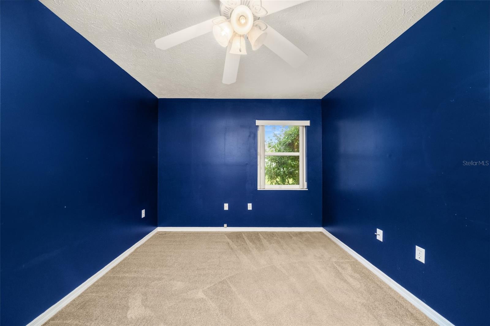 Image 25 of 63 For 2706 Monza Drive