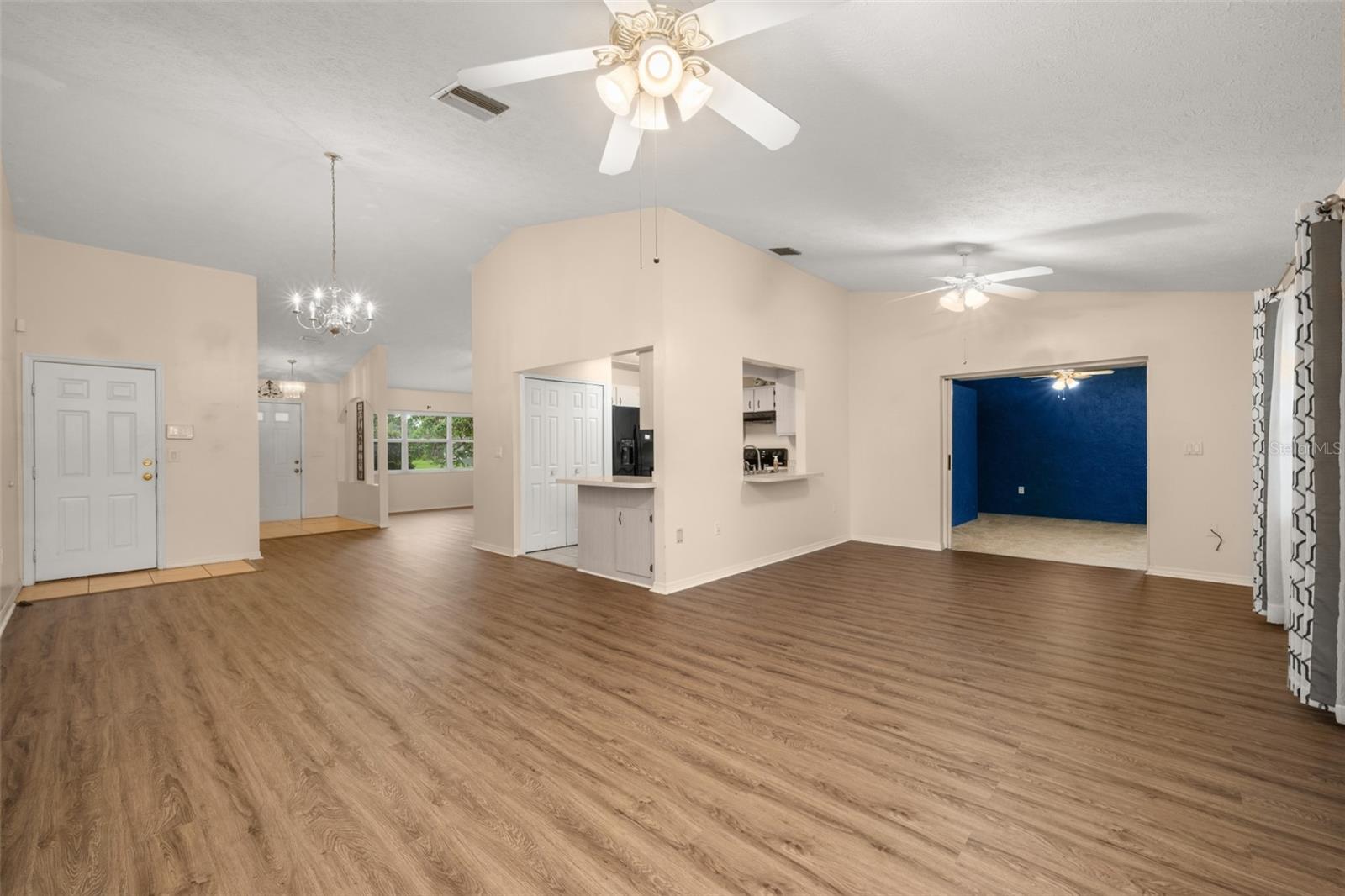 Image 9 of 63 For 2706 Monza Drive