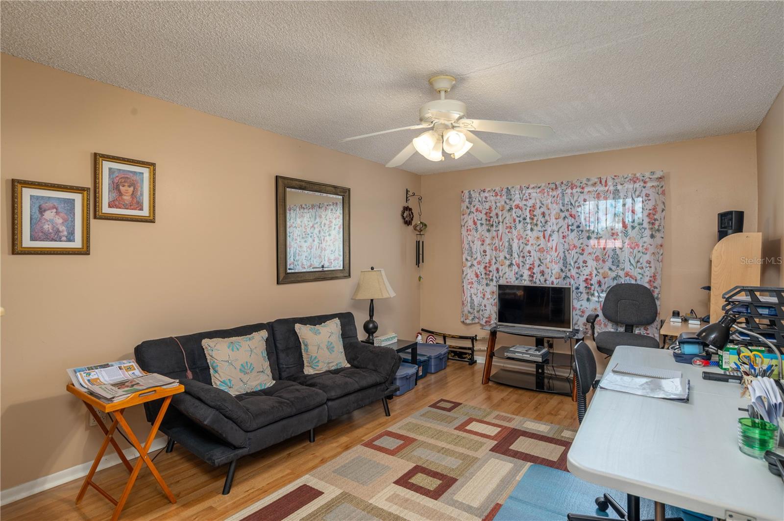 Image 10 of 22 For 400 El Camino Drive 201