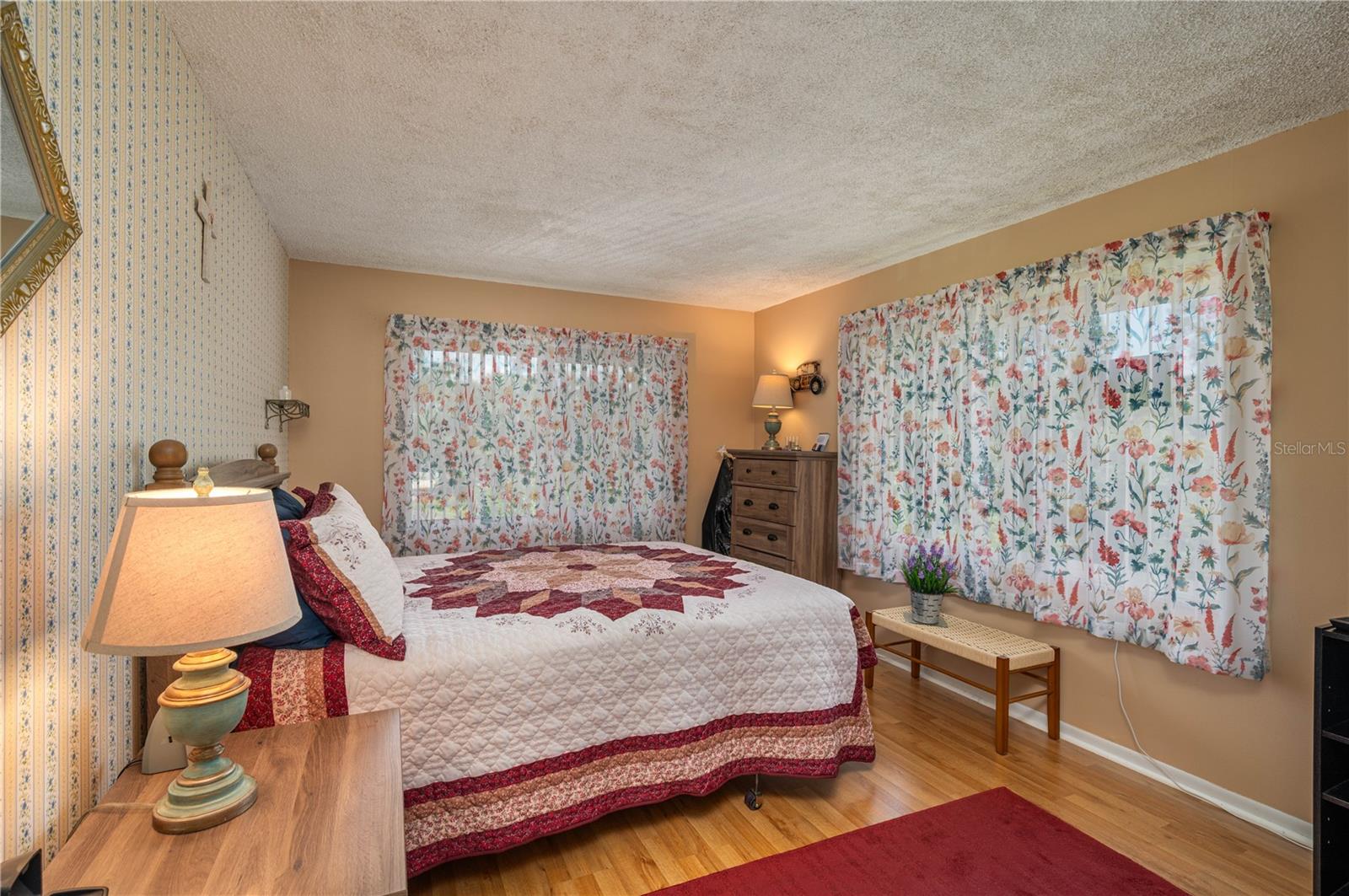 Image 12 of 22 For 400 El Camino Drive 201