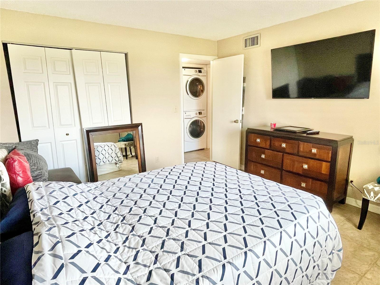 Image 16 of 25 For 1776 6th Street Nw  709