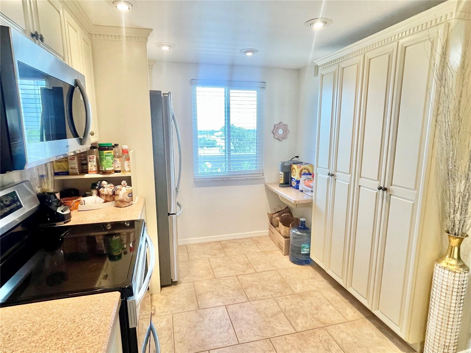 Image 6 of 25 For 1776 6th Street Nw  709