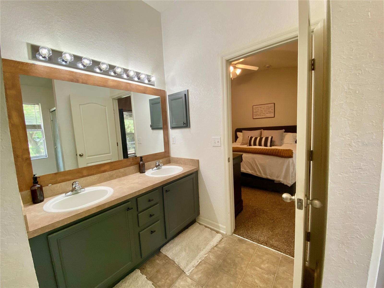 Image 21 of 41 For 1790 Turtle Rock Drive