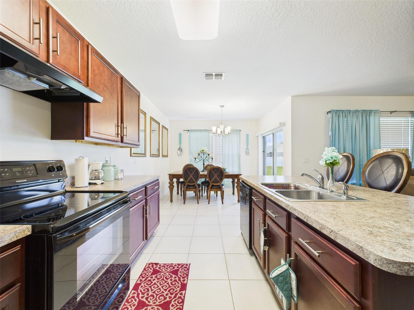 Image 13 of 57 For 5751 Lakeside Landings Boulevard