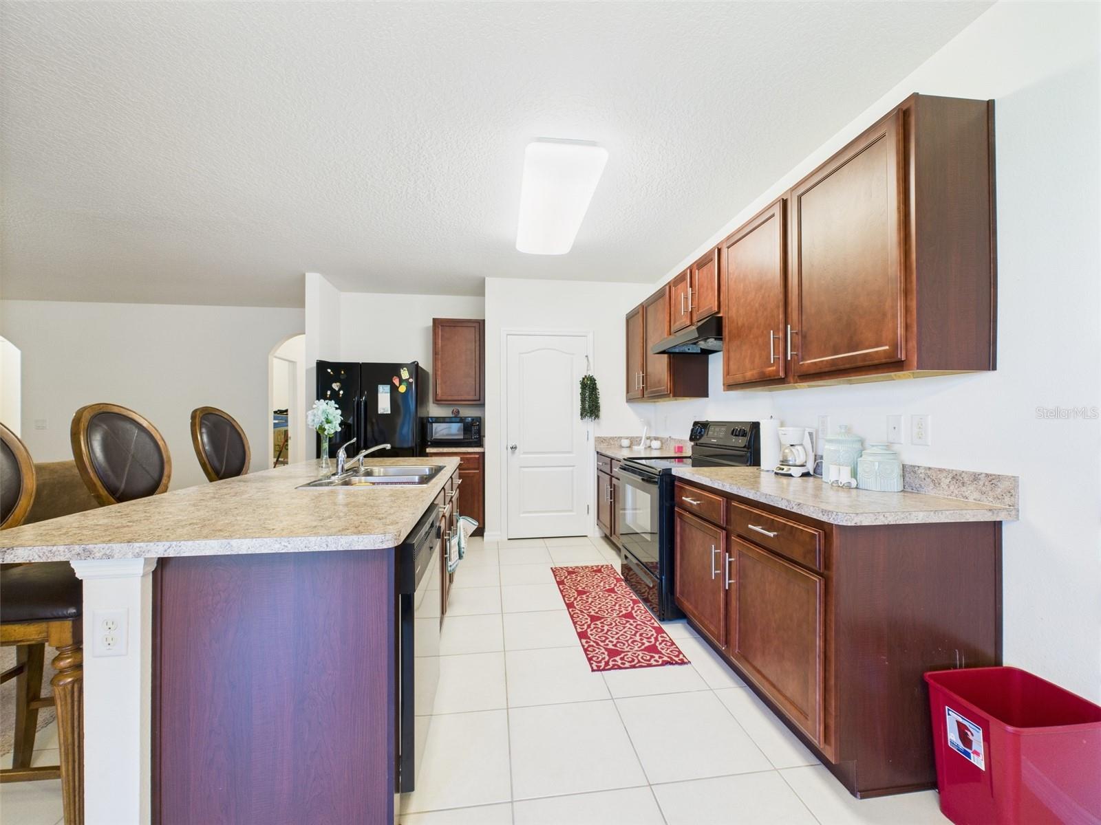 Image 14 of 57 For 5751 Lakeside Landings Boulevard