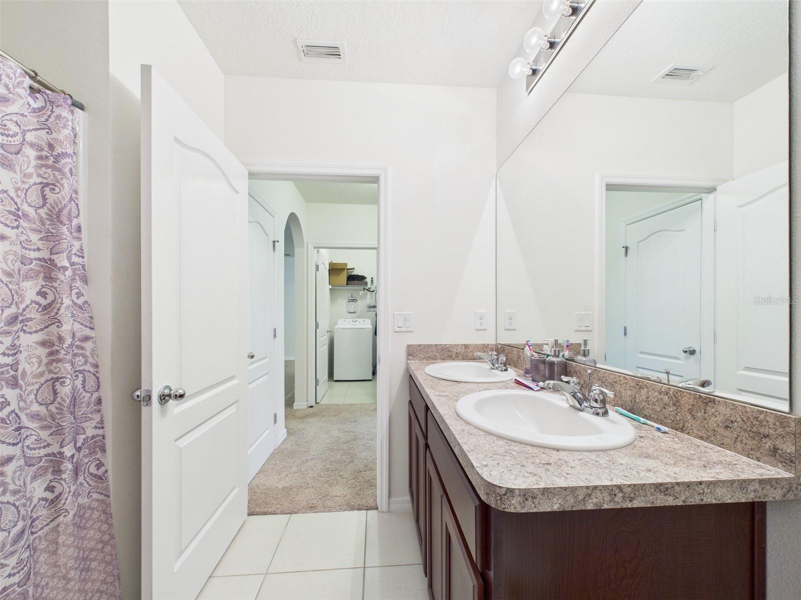 Image 45 of 57 For 5751 Lakeside Landings Boulevard