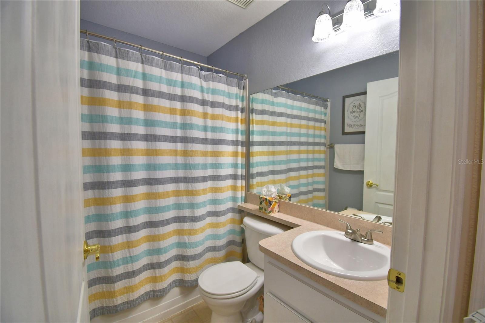 Image 22 of 45 For 6028 Hillside Heights Drive