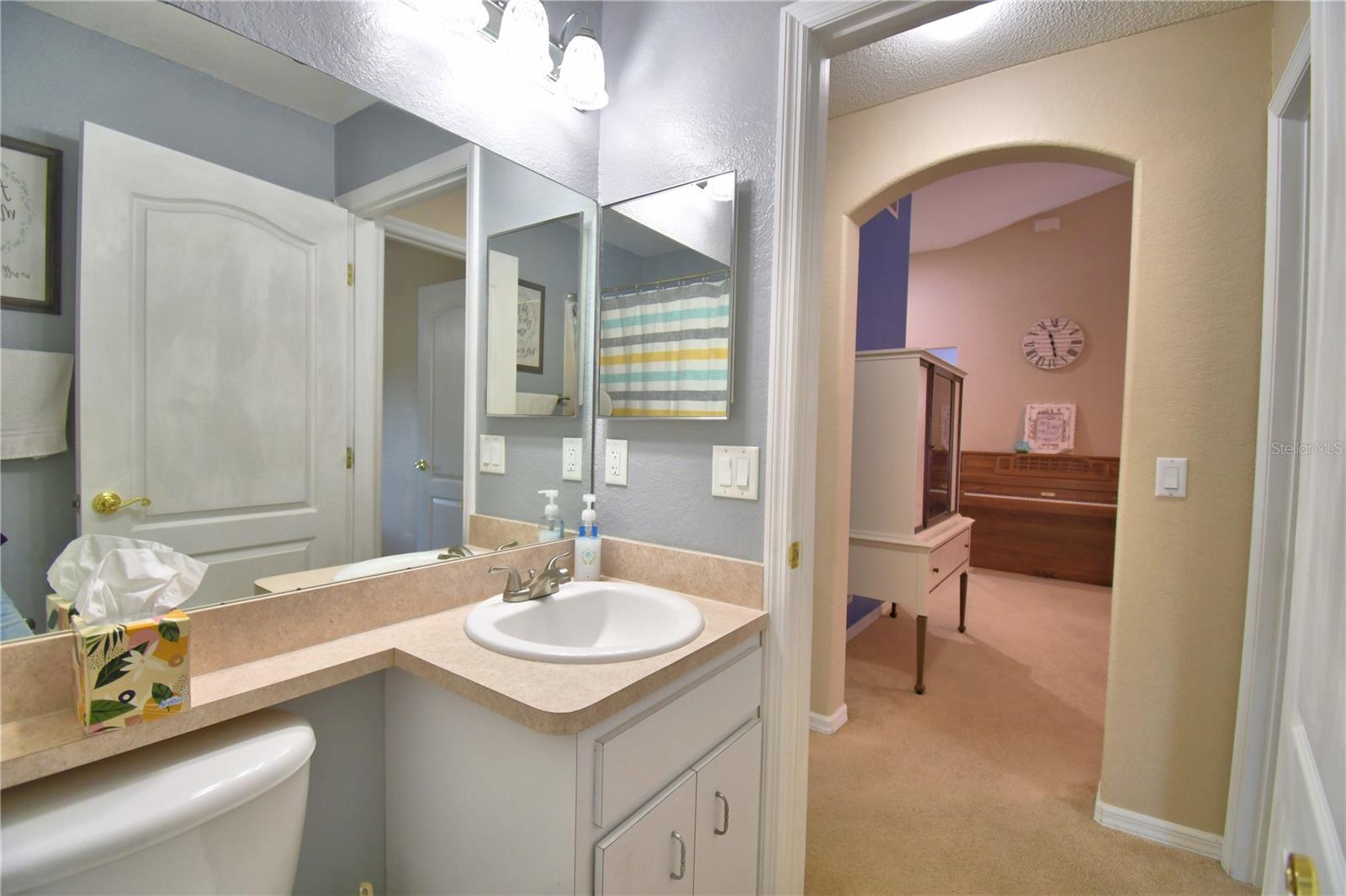 Image 23 of 45 For 6028 Hillside Heights Drive