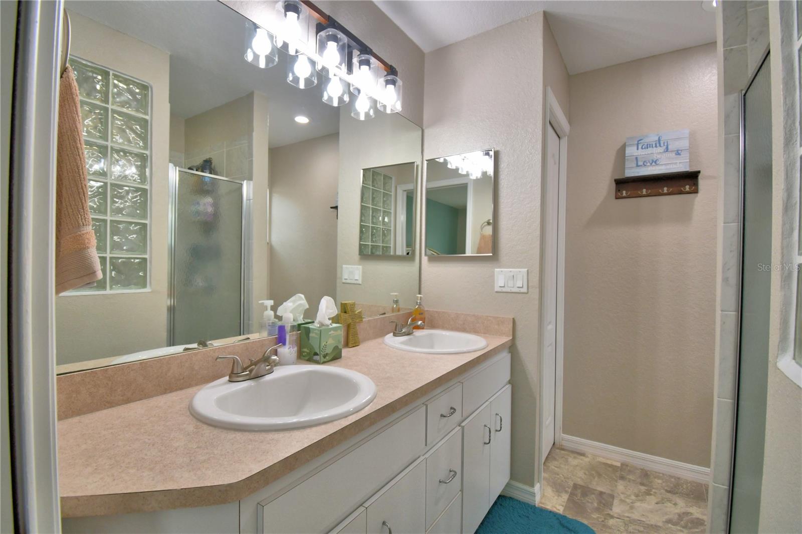 Image 35 of 45 For 6028 Hillside Heights Drive